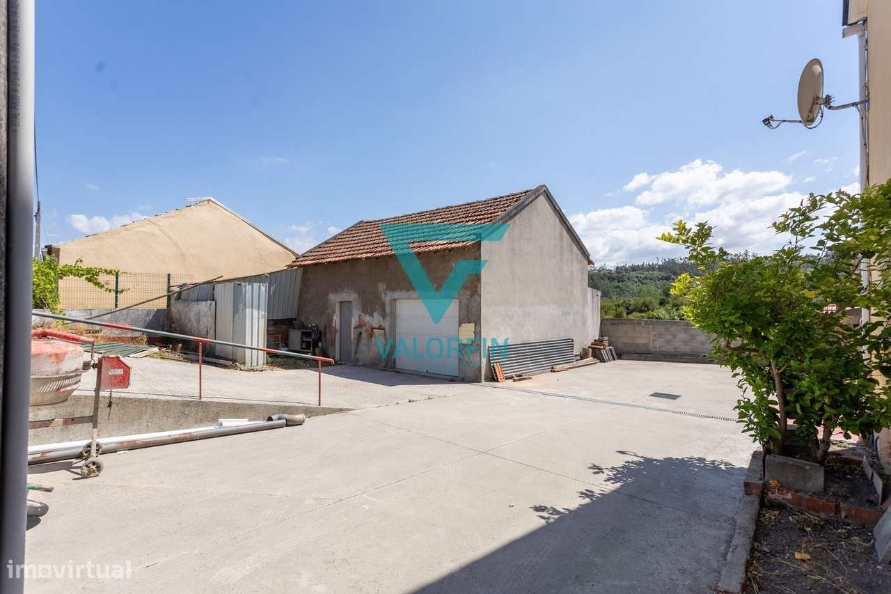 Moradia T5 c/ 1818 m² de Terreno - CAXARIAS / OURÉM-33