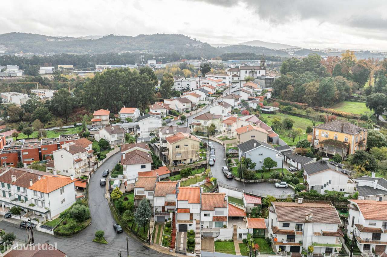 Moradia T4 em Palmeira Braga - Grande imagem: 3/21