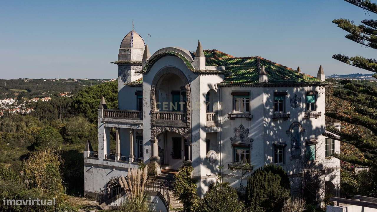 Palacete com 5 Quartos no Coração de Sintra-6