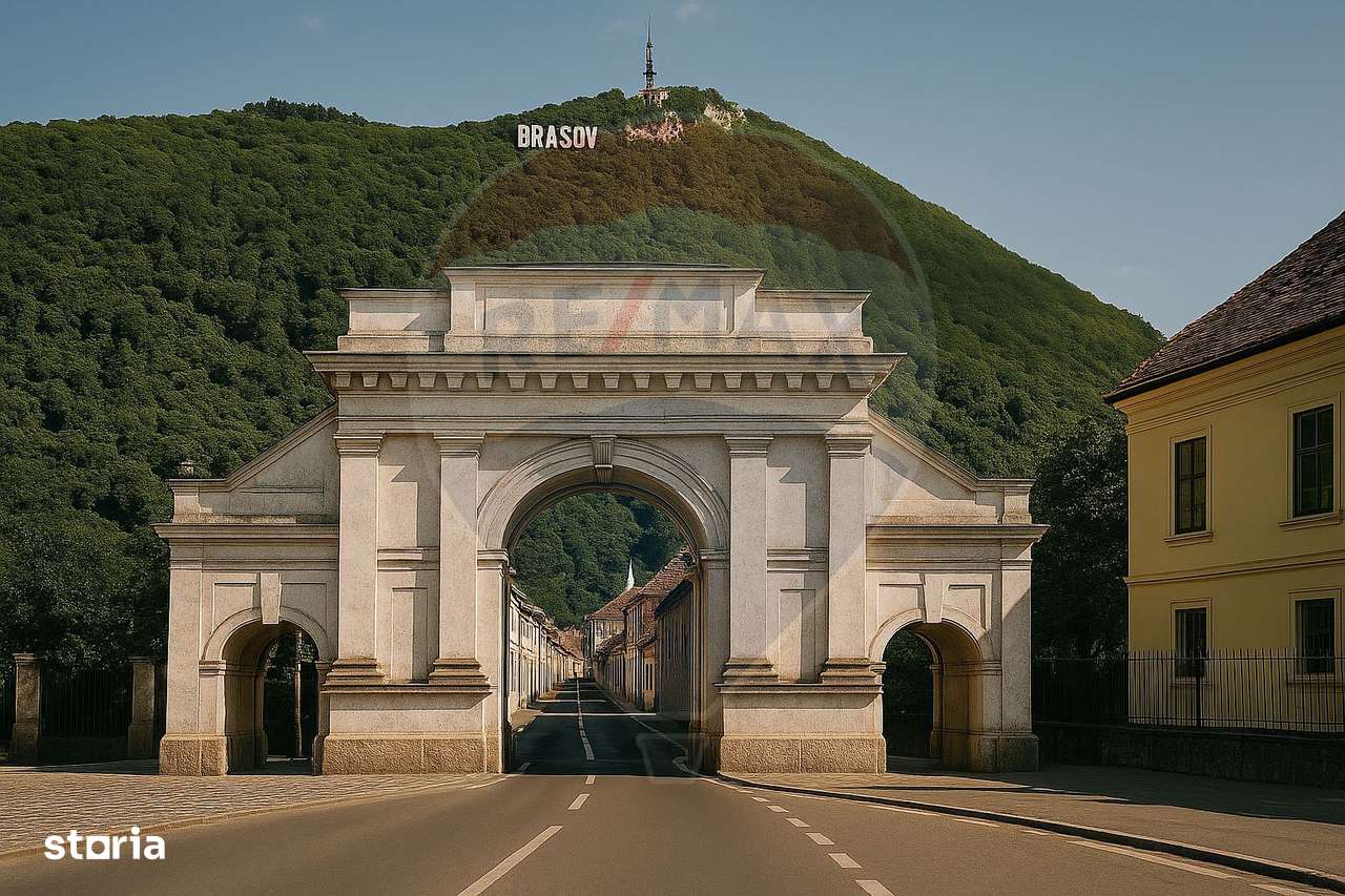 Afacere Activa + Locuinta Premium cu 2 Camere in Centru Istoric Brasov-0