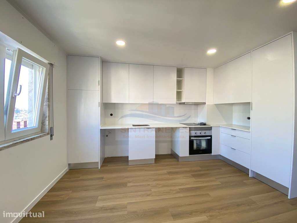 Duplex T3 com vistas incríveis em Algueirão-Mem Martins - Oportunid... - Grande imagem: 3/29