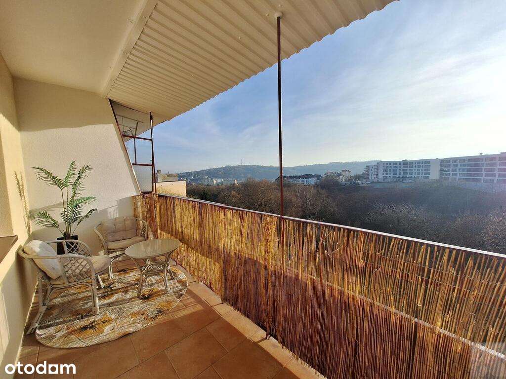 Ładne mieszkanie z dużym balkonem do wejścia-4