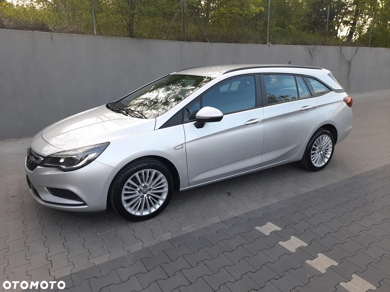 Opel Astra 1.6 D (CDTI DPF ecoFLEX) Start/Stop Edition - 16