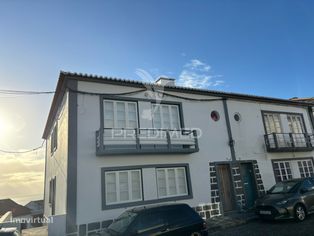Apartamento T2 - 1º andar a minutos do Centro de Angra - Grande imagem: 4/8