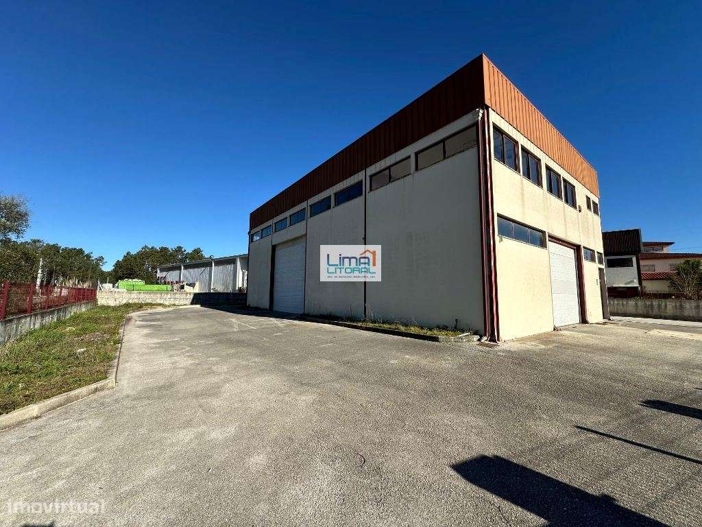 Armazém com escritórios e logradouro - Ortigosa - Leiria - Grande imagem: 3/20