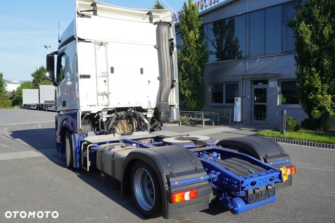 Mercedes-Benz Actros MP4 1851 Low Deck E6 StreamSpace / 9 sztuk - 4