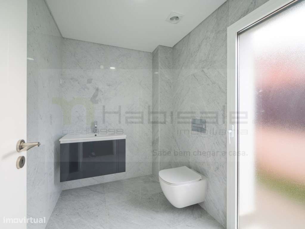 Moradia T3, situada em Areia Cascais, a curta distância da praia do...-7