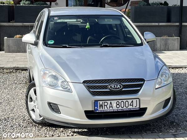 Kia Ceed Cee'd 1.4 Comfort + - 6