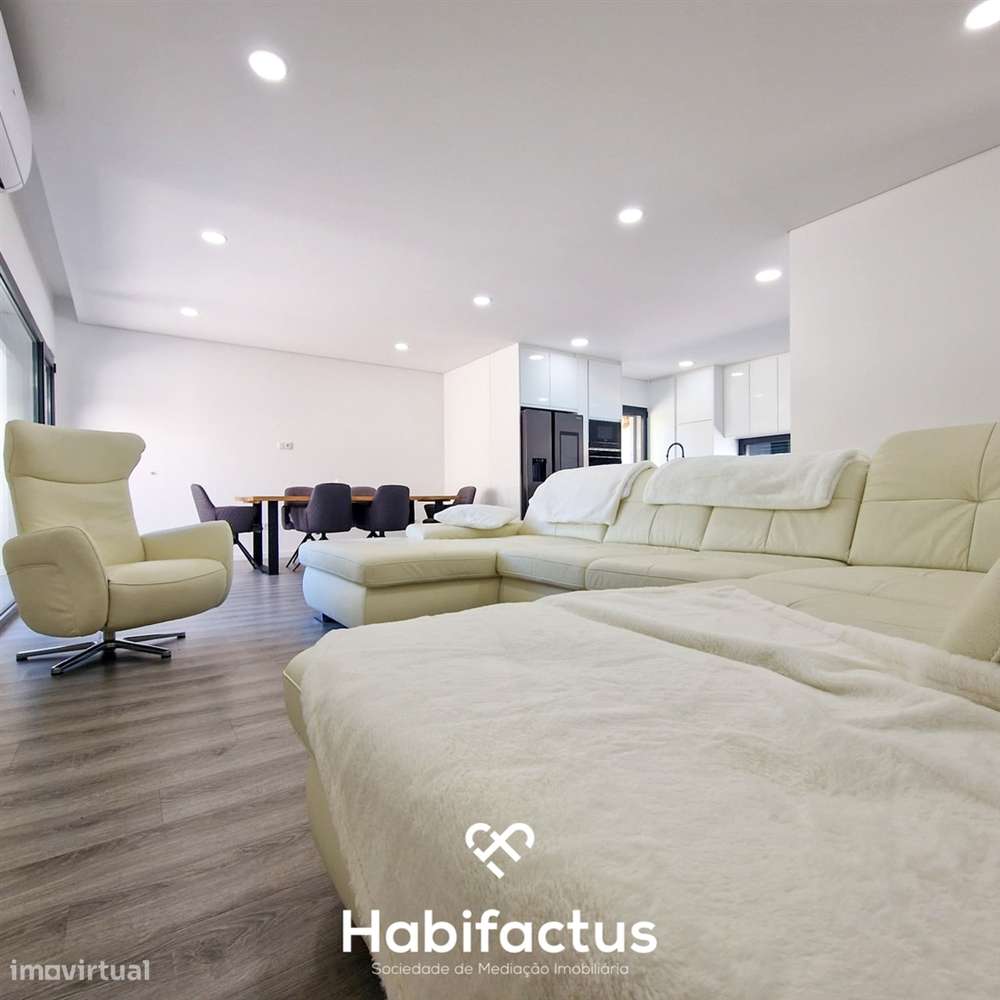 Moradia Isolada T3 à venda Moderna com Piscina aquecida e Churrasqueir-7