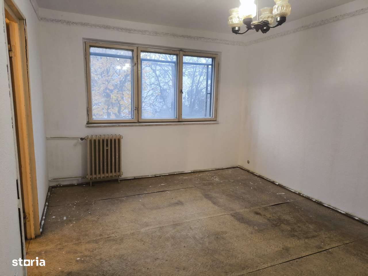 Malu Rosu,apartament 3 camere cf 2,3/4 de vanzare-5