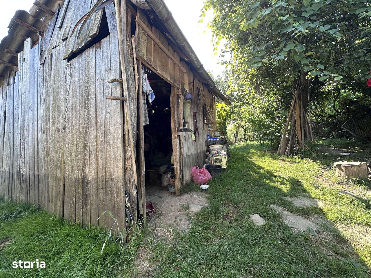 De vanzare: casa in inima unei superbe zone de deal, Valeni-Dambovita-14