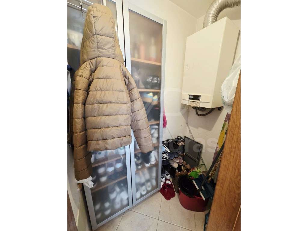 T2 Excecional com Terraço de 50m² na Baixa da Banheira-6