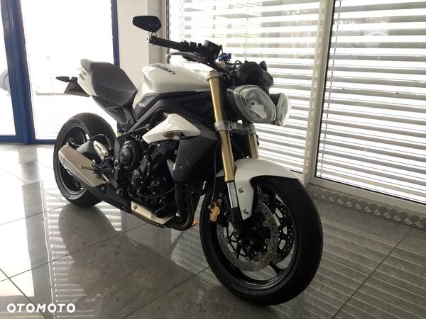 Triumph Street Triple - 3