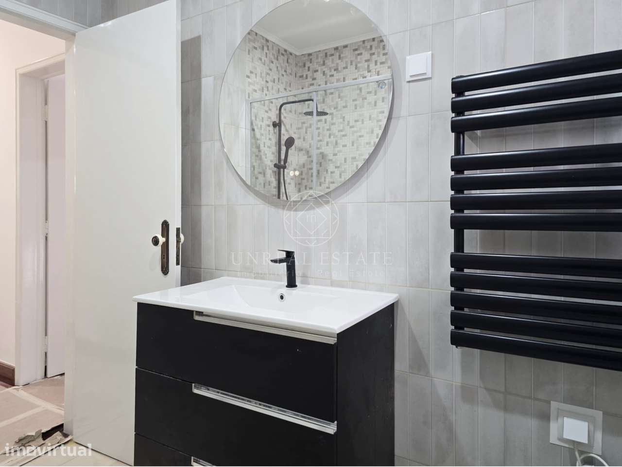 Moradia Isolada Unifamiliar T4 com Garagem e Anexo | Torres Novas-17