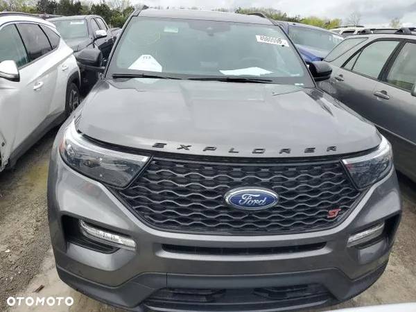 Ford Explorer - 6