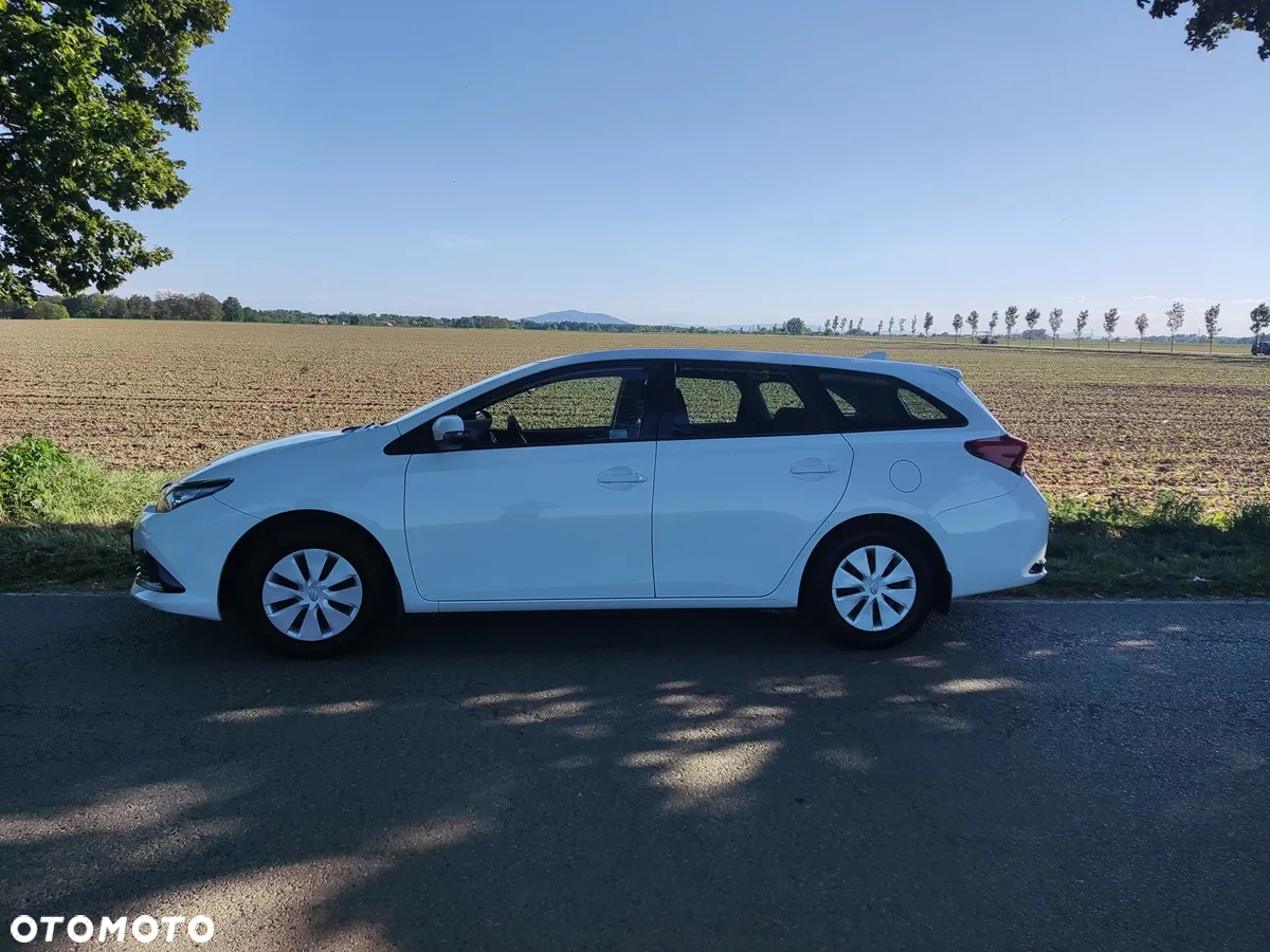 Toyota Auris 1.33 VVT-i Active - 10