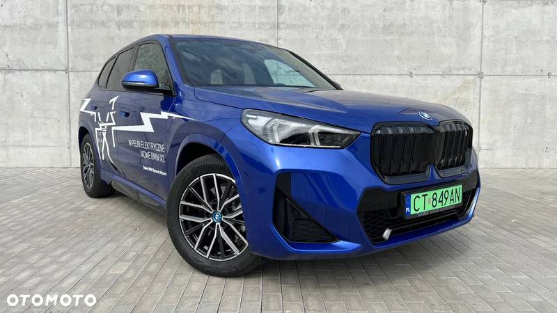 BMW iX1 xDrive30 M Sport - 3