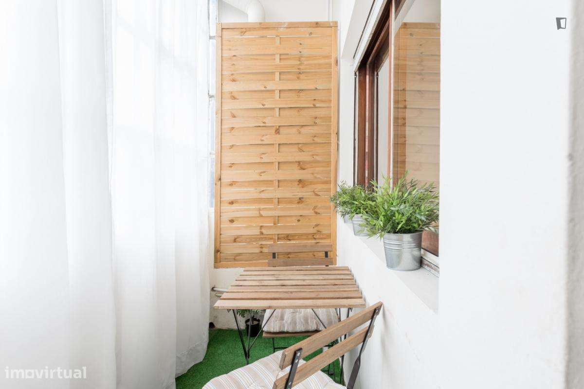 Quarto - localizado em Paranhos Porto - Grande imagem: 3/9