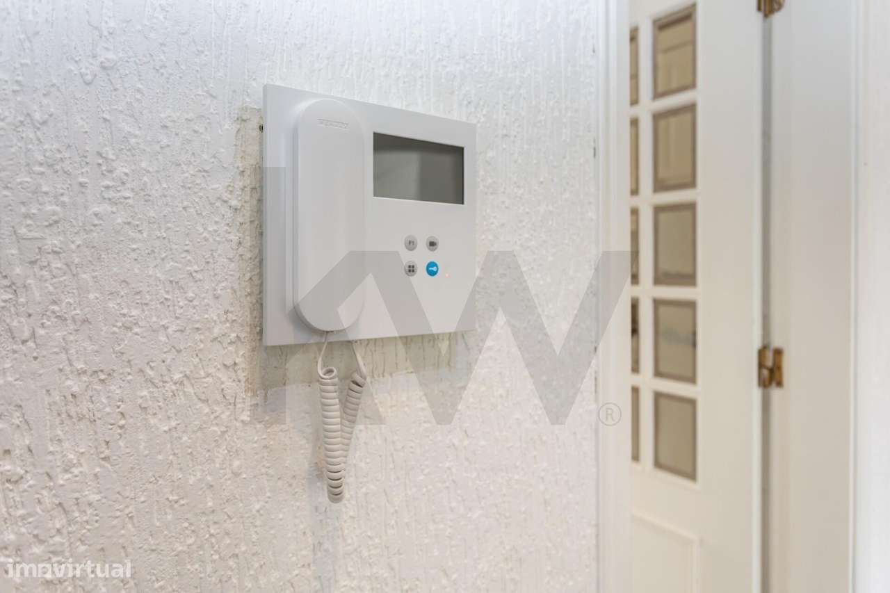 Apartamento T2 luminoso, com arrecadação - Grande imagem: 5/33