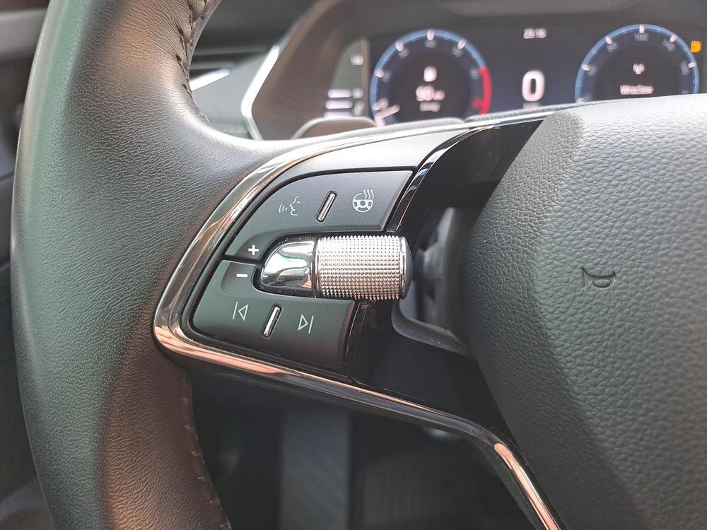 SKODA OCTAVIA Style Aktywny Tempomat Klimatyzacja  Łopatki