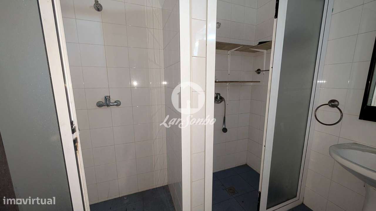 Moradia T5 para Restauro na Aguçadoura, Póvoa de Varzim - Grande imagem: 4/13