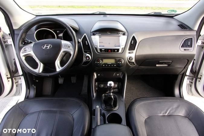 Hyundai ix35 2.0 CRDi Premium 2WD - 9