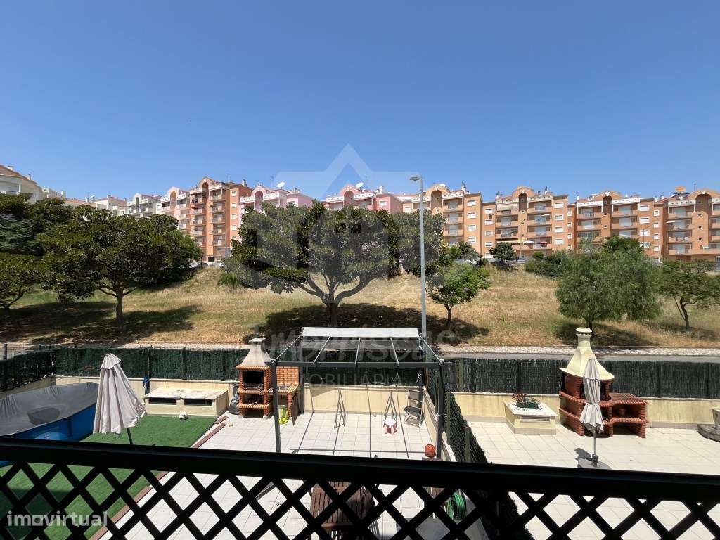 Apartamento T3 com box no Forte da Casa-21