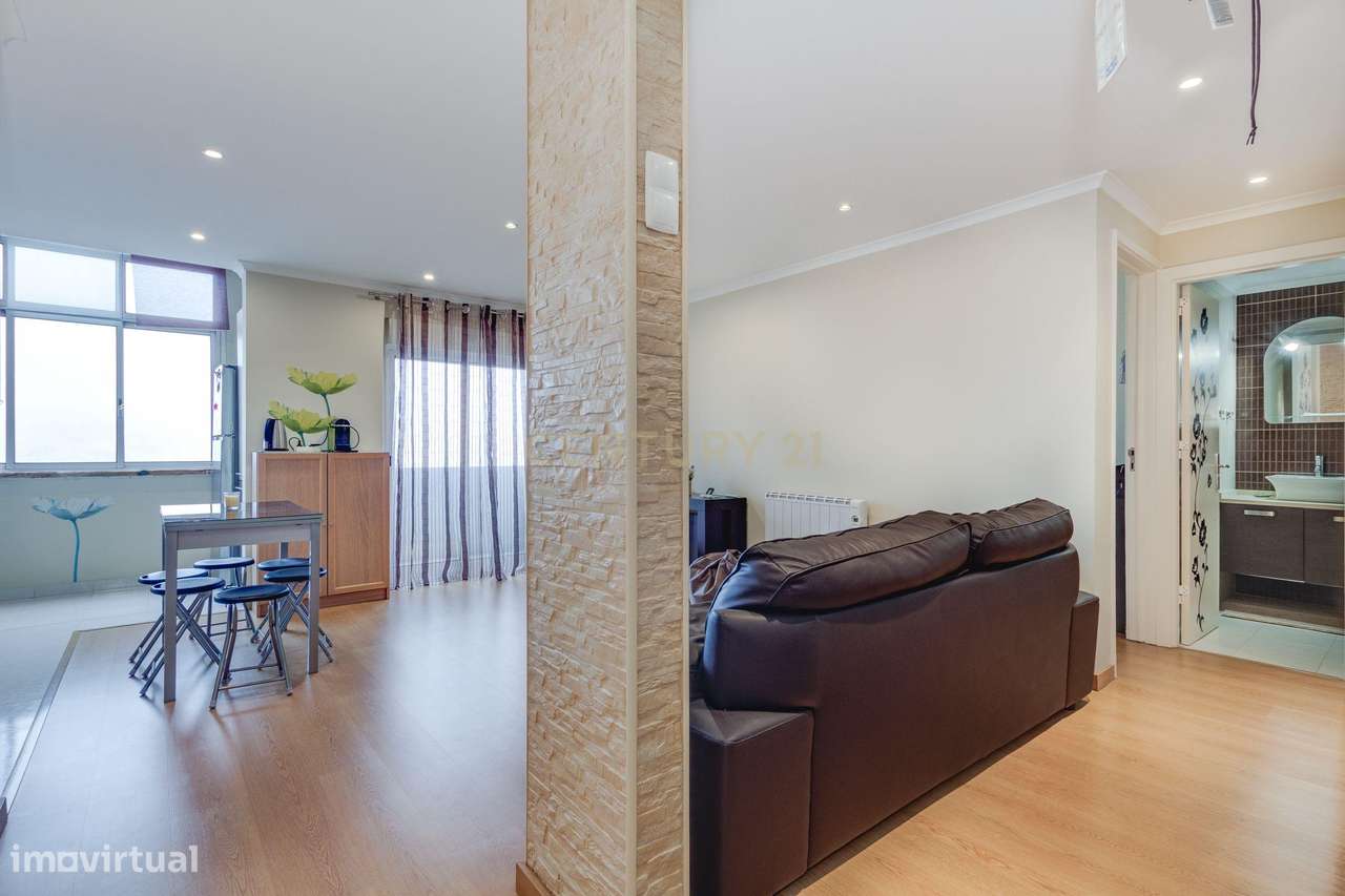 Viva no Centro da Amadora – T2 Espaçoso e Luminoso-6