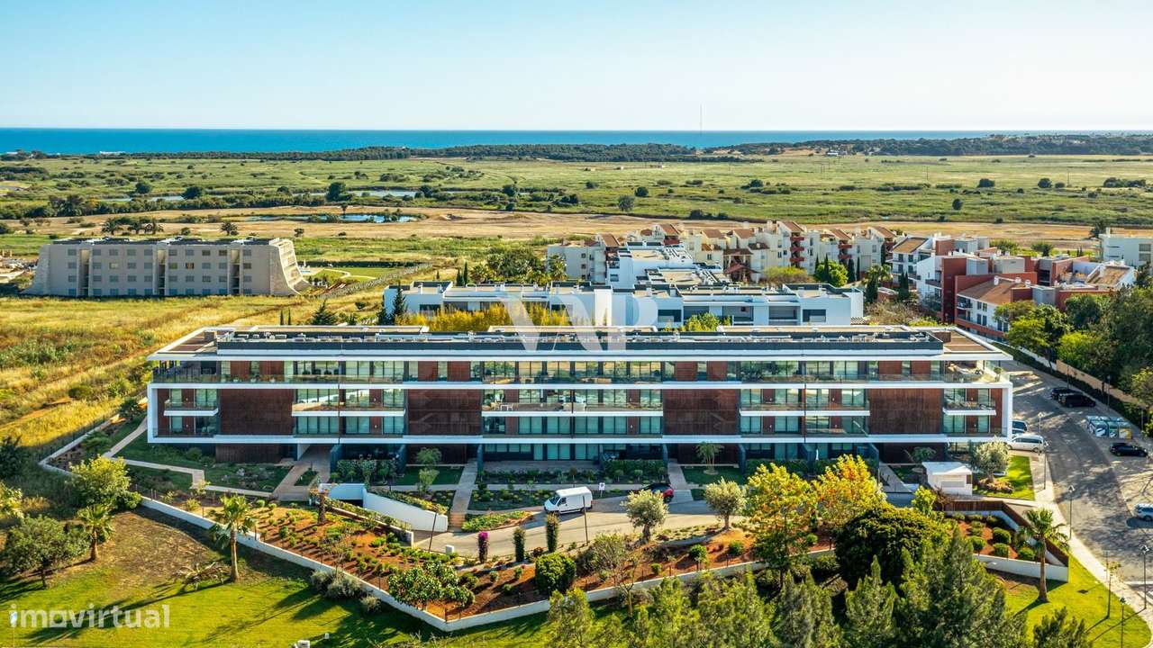 Apartamento T3 de Luxo com Piscina em Vilamoura-22