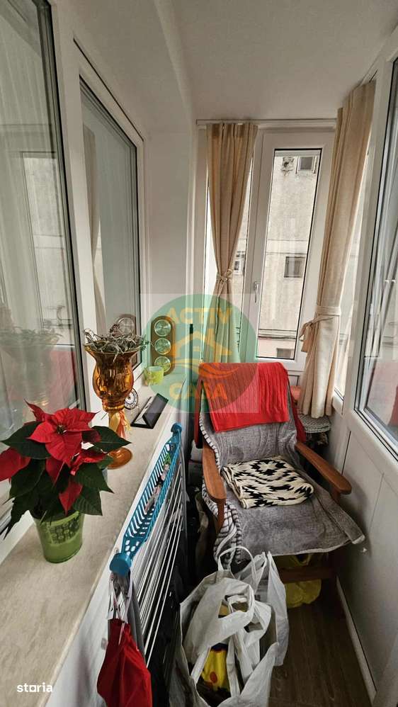 Apartament 3 camere, etaj 1,-3