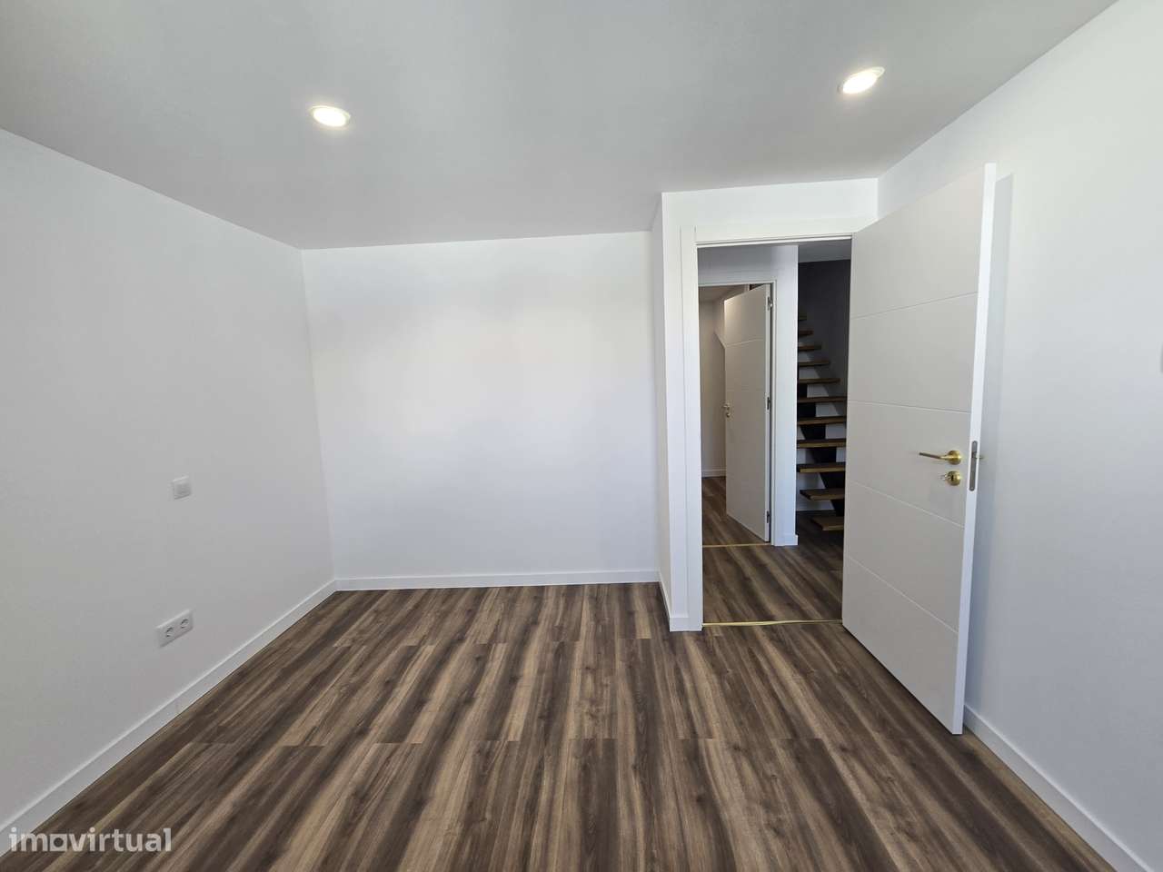 Fantástica Moradia T2 Totalmente Renovada na Zona Histórica de Palmela-19