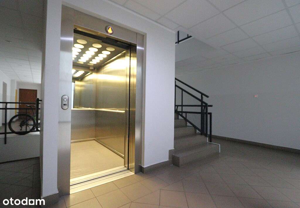 2 pok. i osobna kuchnia, loggia, zadbane-12