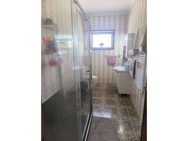 Quinta com Moradia Isolada e 4.450m² de Terreno Oiã Oliveira d Bairro-9