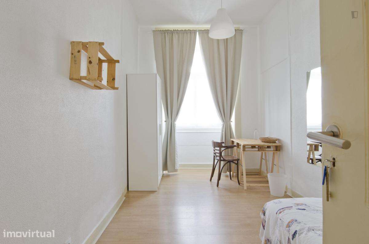 Quarto - localizado em Baixa Lisbon - Grande imagem: 3/10
