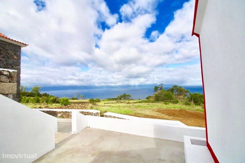 Fantastica Quinta- Prainha- Ilha do Pico  - T2 + Estudio  -... - Grande imagem: 4/27