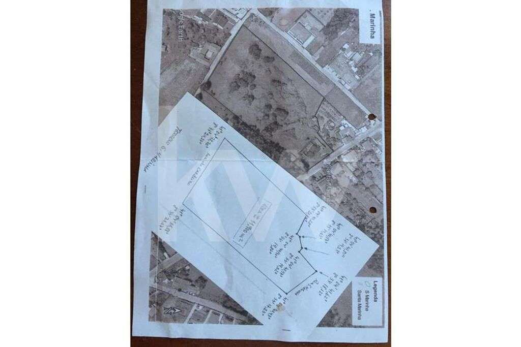 Terreno em pedroso para construção com casa velha . - Grande imagem: 4/23