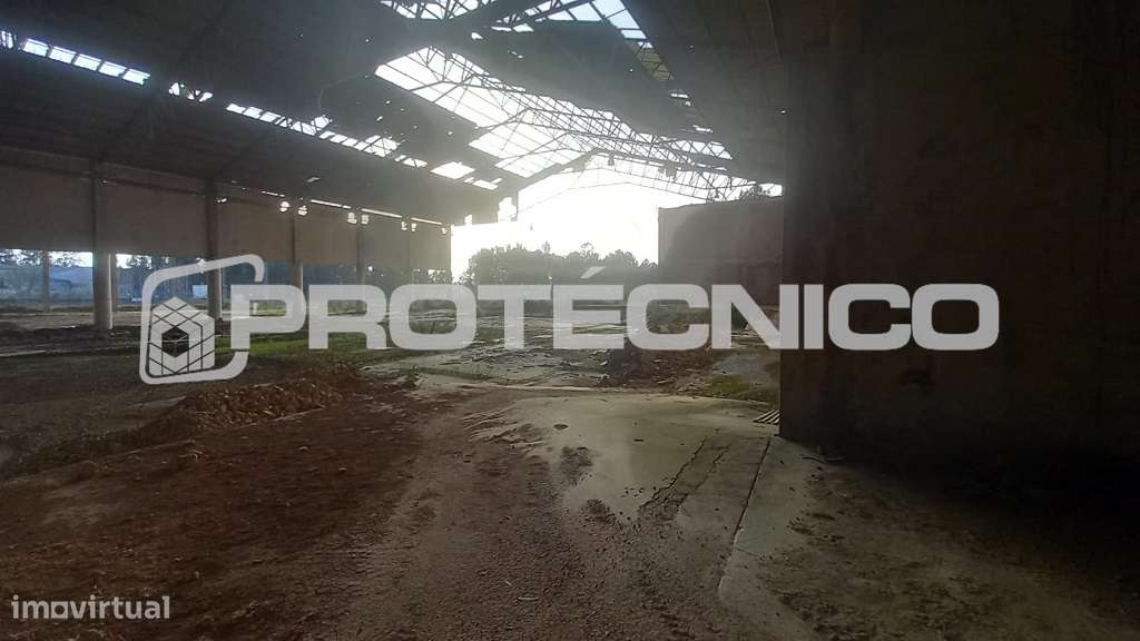 Armazém Industrial - 16.500m2 - Centro País-28