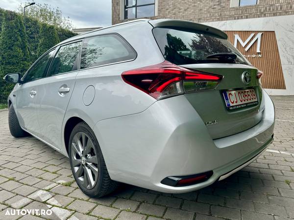 Toyota Auris 1.8 VVT-i Hybrid Automatik Touring Sports Edition - 26