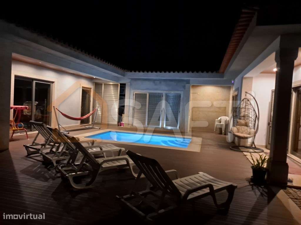 Casa térrea com piscina - Grande imagem: 4/27