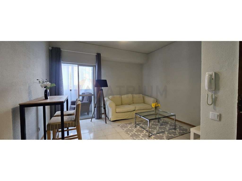 Oportunidade em Setúbal - T1 no coração da cidade-10