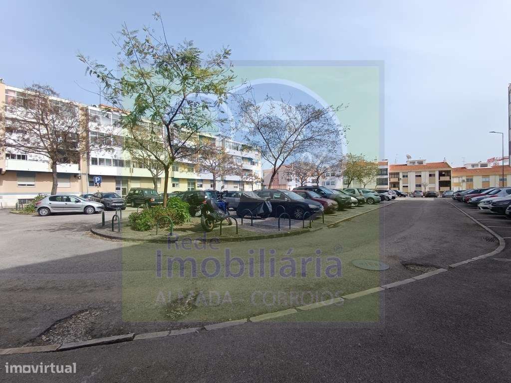 Apartamento T2, Bem localizado-10