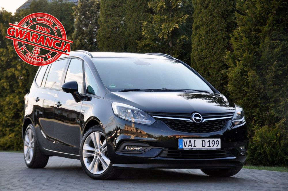 Opel Zafira C 2016
