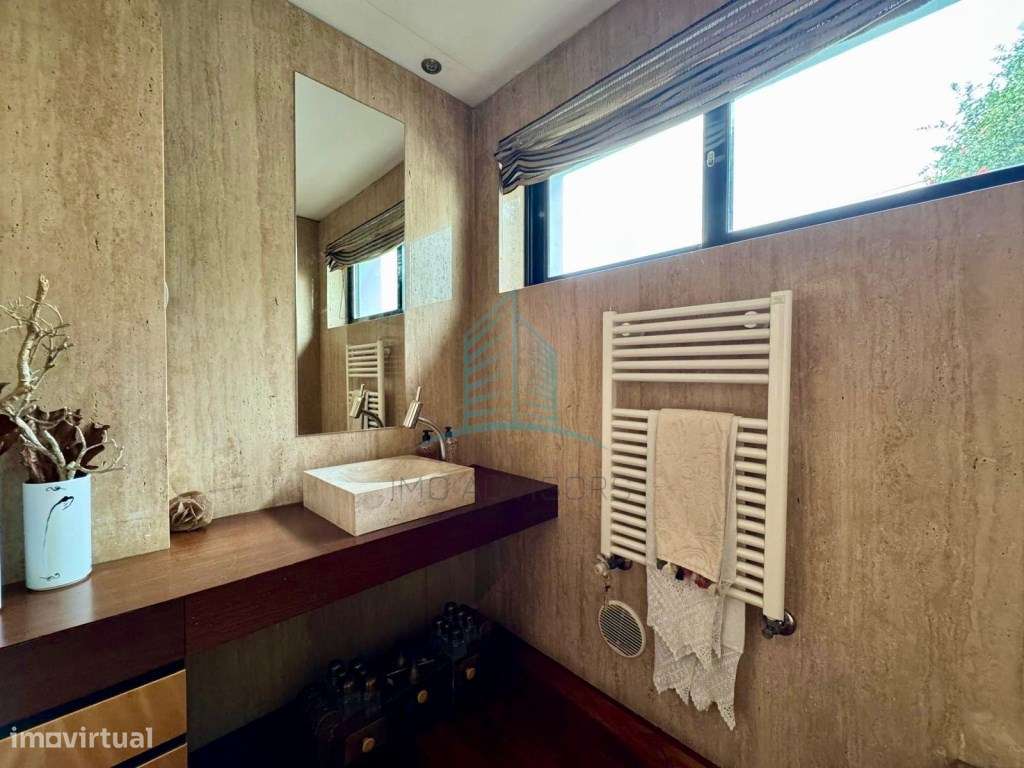 Moradia T4 com Piscina na cobertura-20