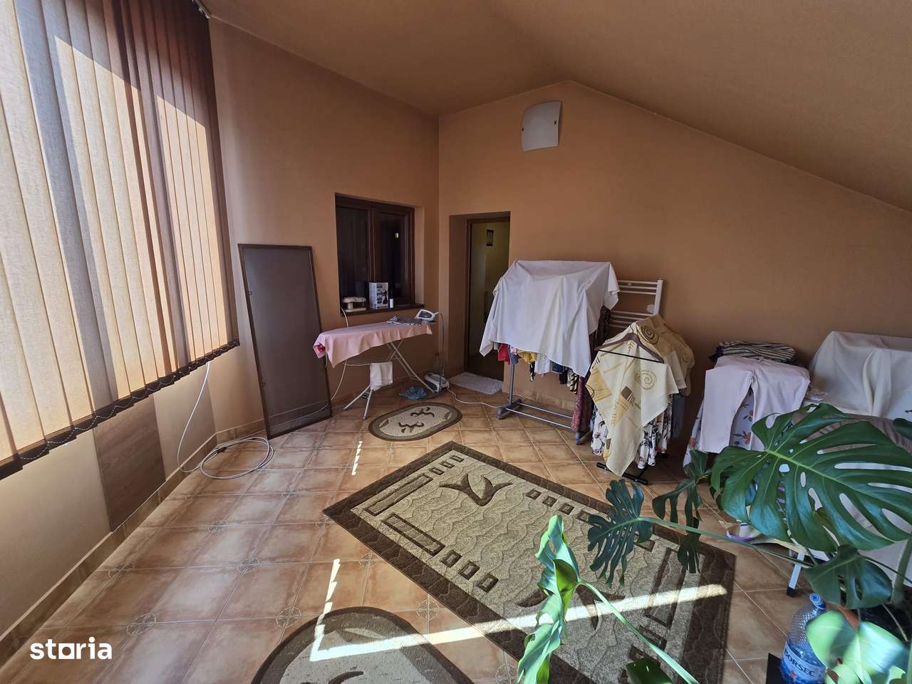 Casă Individuală cu 8 Camere și 4 Băi –  Ciarda Roșie - 375.000 Euro-8