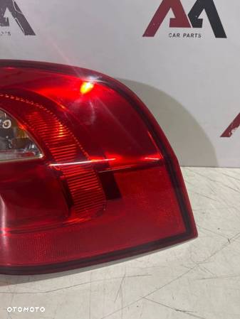 Lampa tył tylnia tylna prawa Kia Rio III 5 drzwi - 5