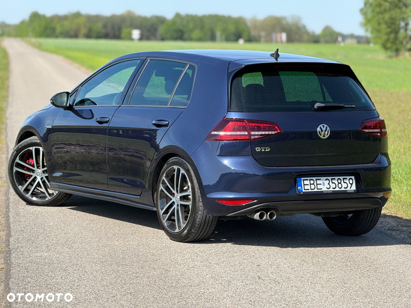 Volkswagen Golf VII 2.0 TDI BMT GTD DSG - 25