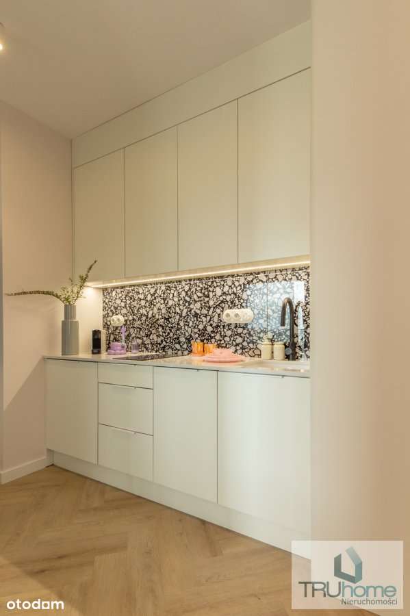 Wykończenie premium, balkon 10m2 | 1-sza Dzielnica-12