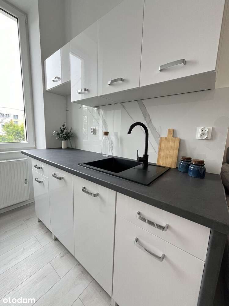 Ostatnia kawalerka! Wyremontowana kamienica!-0