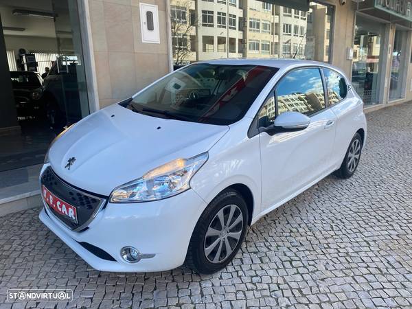 Peugeot 208 1.4 e-HDi Access 2-Tronic - 12