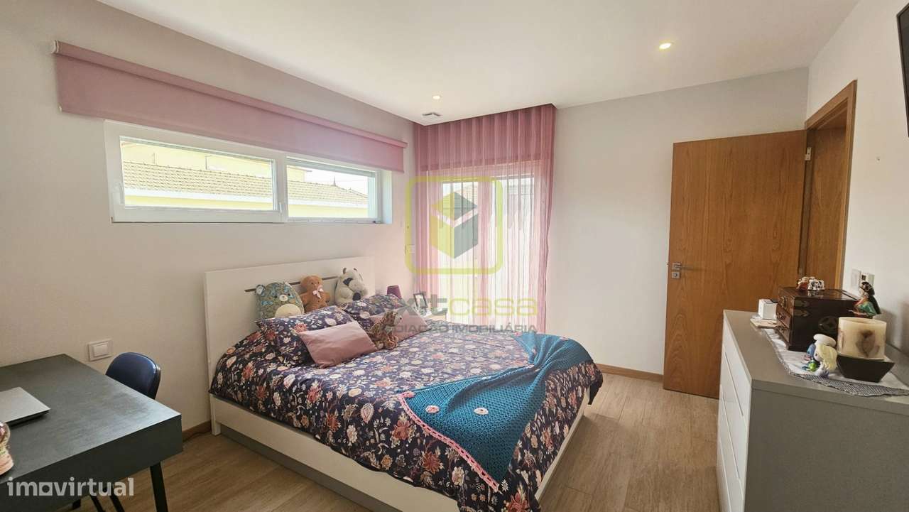 Moradia de Luxo a 5 Minutos da Praia da Barra-20